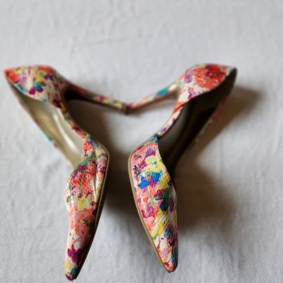 a.n.a. Floral Cut Out Snakeskin print under Stiletto Sz. 9 Heels - Picture 2 of 10